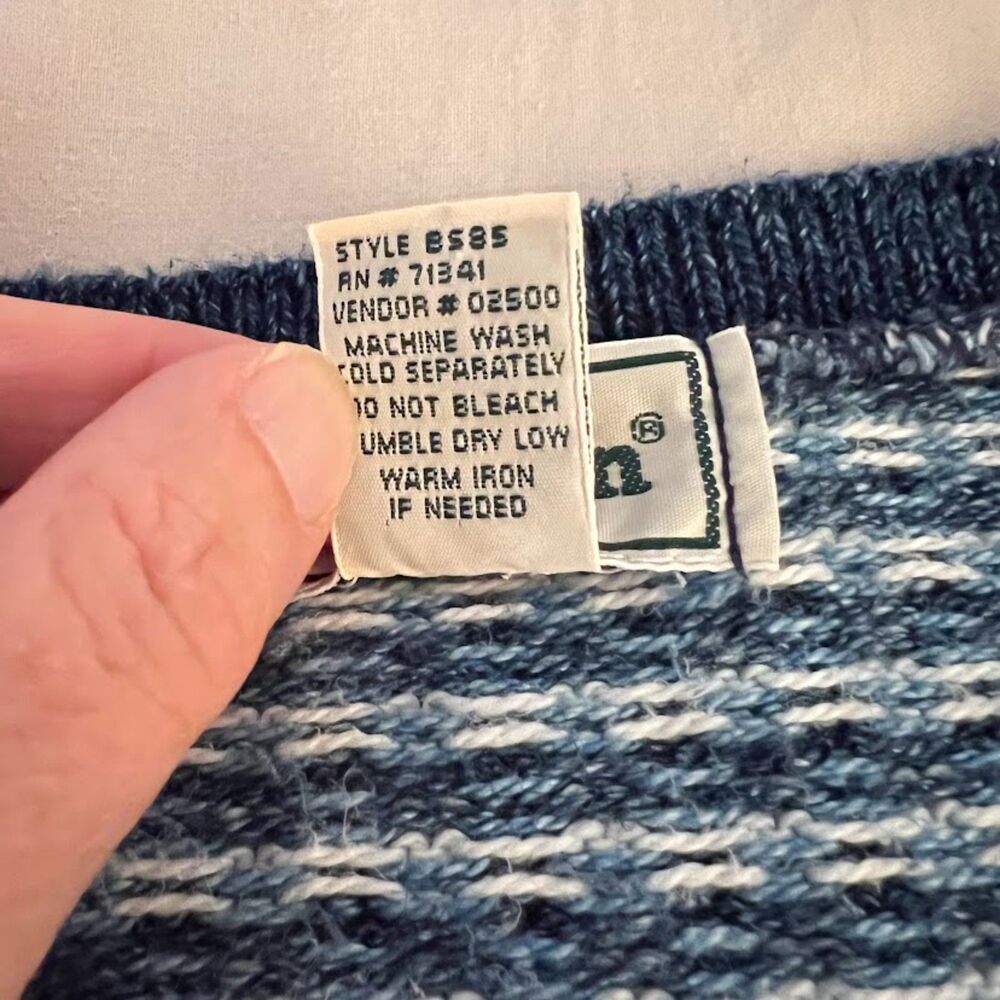 Vintage Women's LL Bean Knit Vest Blue and White Cottage Core, Size L - Picture 3 of 8